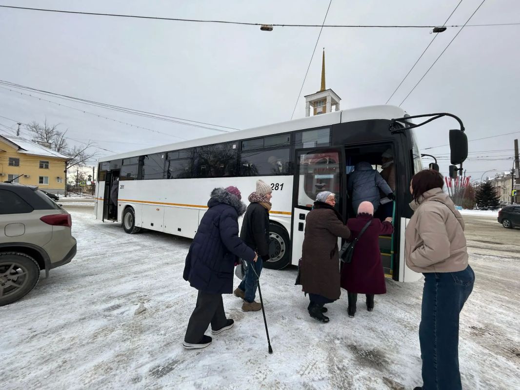 Ветераны Ангарского округа почтили память жертв политических репрессий Ветераны Ангарского округа почтили память жертв политических репрессий