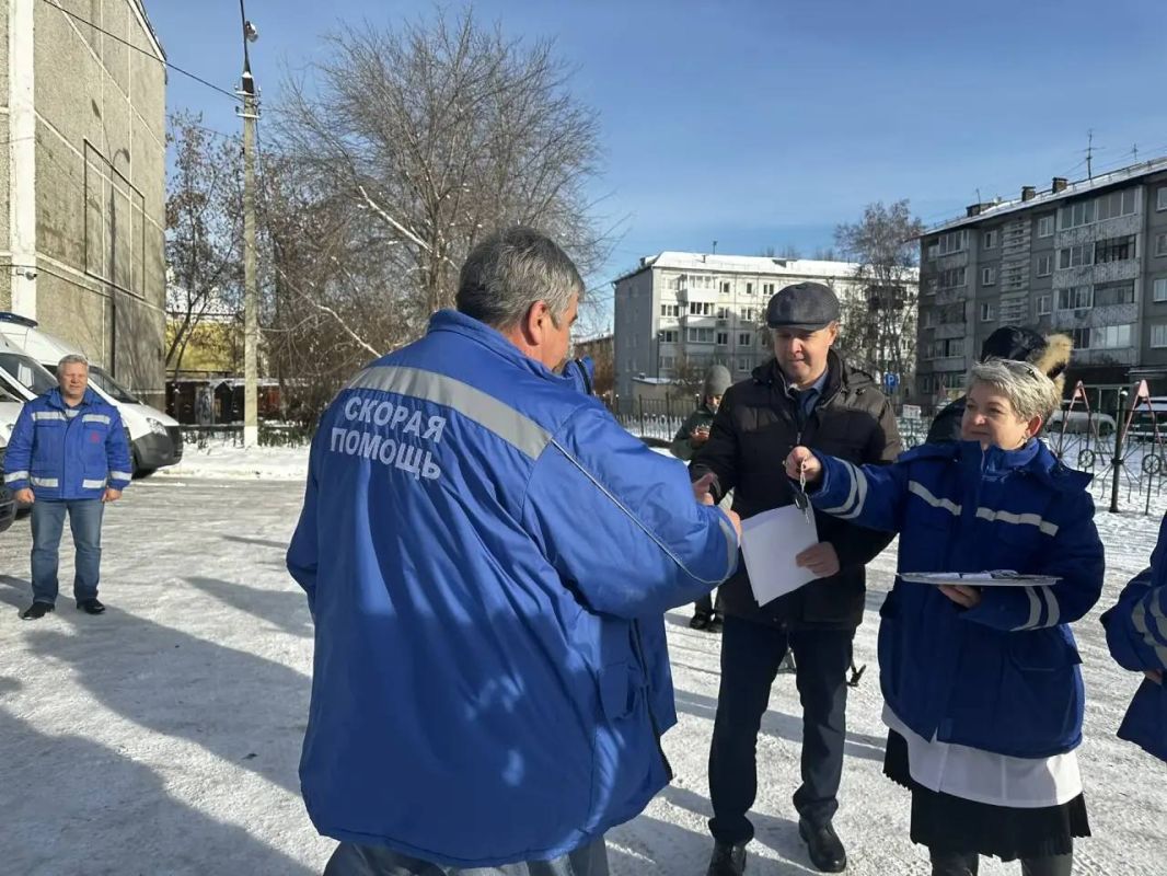 Автопарк скорой помощи Иркутской области пополнился 15 новыми машинами Автопарк скорой помощи Иркутской области пополнился 15 новыми машинами