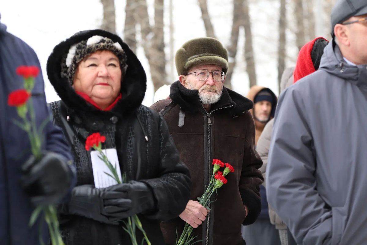Руслан Болотов: Ещё один памятный знак появился в нашем городе в честь участника специальной военной операции, бойца, который отдал жизнь за мир, за свободу и независимость страны Руслан Болотов: Ещё один памятный знак появился в нашем городе в честь участника специальной военной операции, бойца, который отдал жизнь за мир, за свободу и независимость страны