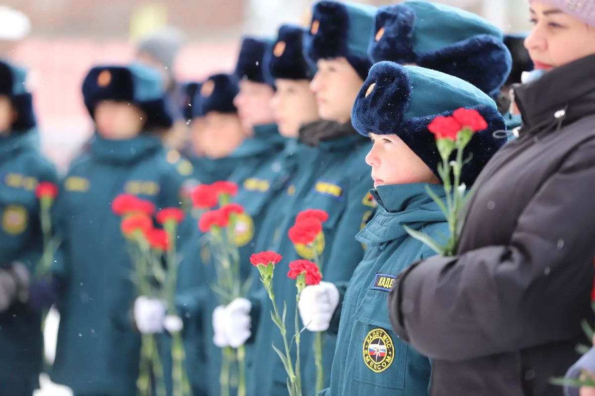 Руслан Болотов: Ещё один памятный знак появился в нашем городе в честь участника специальной военной операции, бойца, который отдал жизнь за мир, за свободу и независимость страны Руслан Болотов: Ещё один памятный знак появился в нашем городе в честь участника специальной военной операции, бойца, который отдал жизнь за мир, за свободу и независимость страны