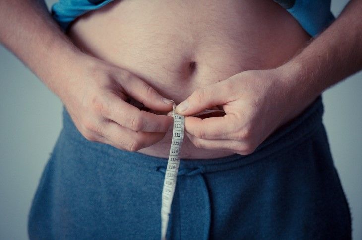 Как похудеть без изнуряющих диет и спорта: 3 простых трюка – вы о них не знали
