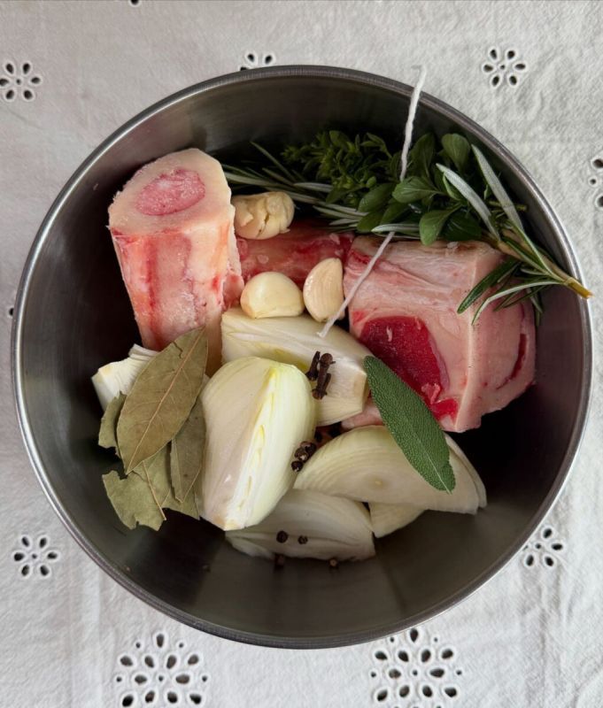 Коллагеновый бульон: эликсир молодости и привлекательности