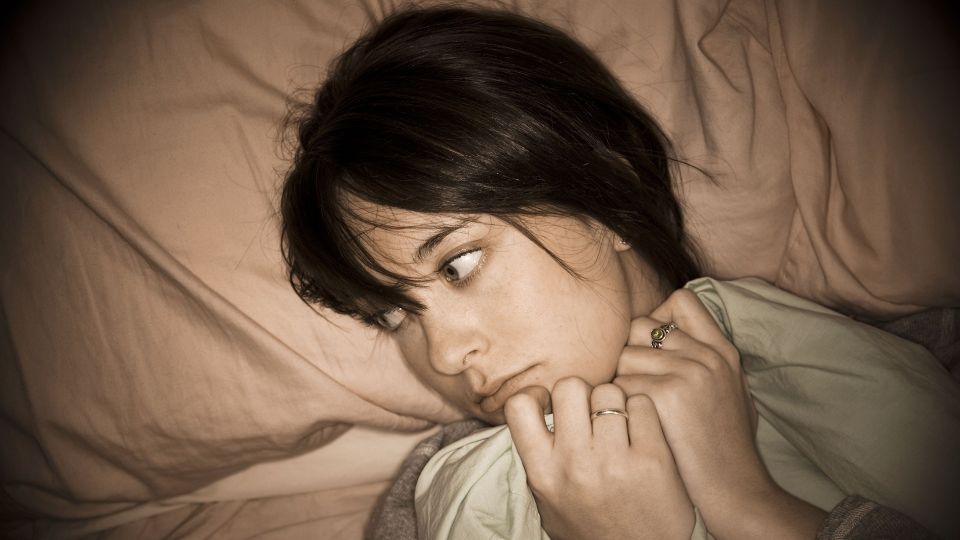 Вот что сделайте с соседями, не дающими спать: навести порядок помогут простые действия