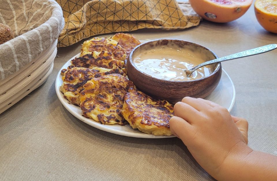 Кукурузные оладьи: идеальный завтрак для веганов и поклонников здорового питания