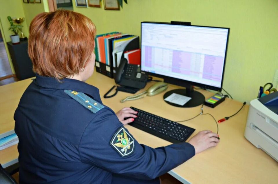 Судебный пристав из-за 300 рублей лишил вкладчика 180 тысяч процентов: что говорит закон?